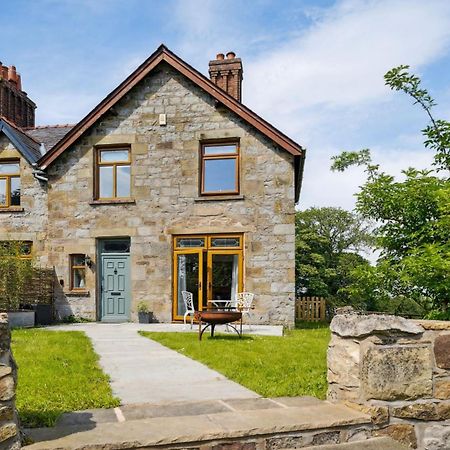 Tranquil Countryside Cottage For Two レクサム エクステリア 写真