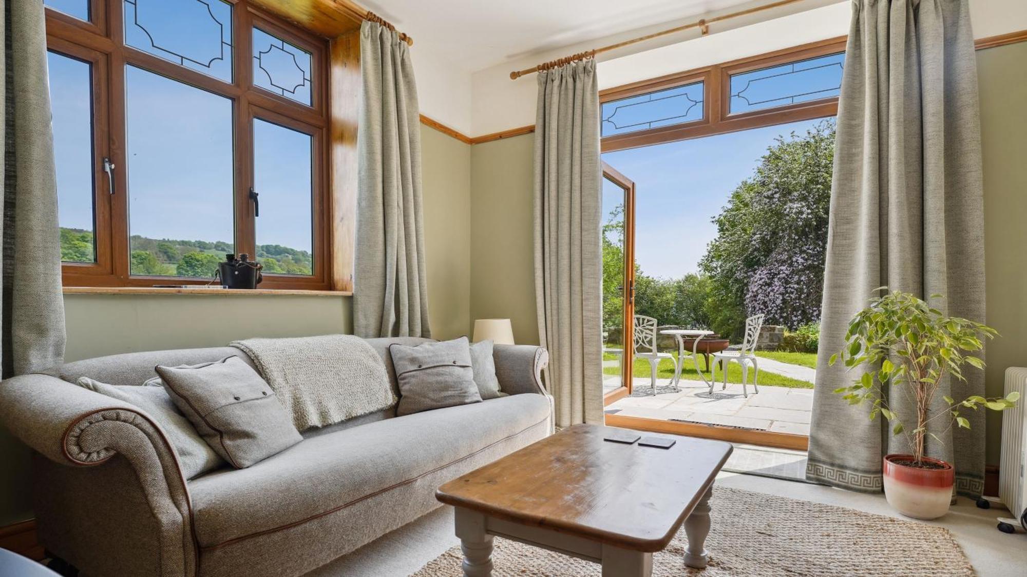 Tranquil Countryside Cottage For Two レクサム エクステリア 写真