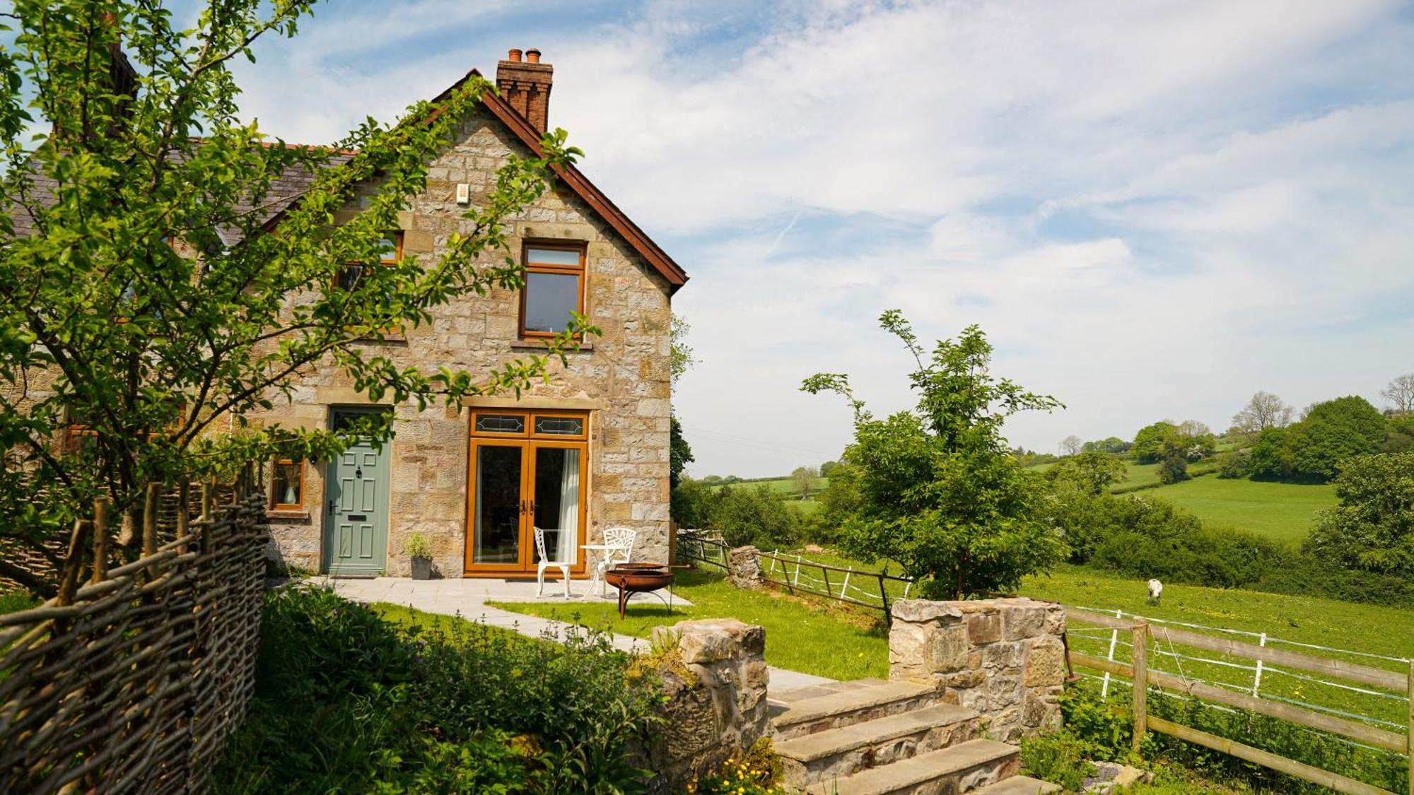 Tranquil Countryside Cottage For Two レクサム エクステリア 写真